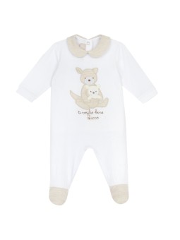 Mono con apertura de solapa...