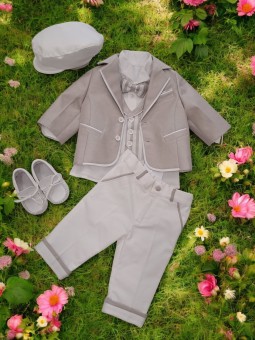 Fuente bautismal feliz Les...