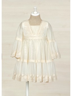 Kleid aus besticktem Tüll...