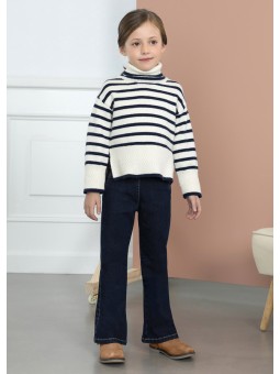 Pantalón vaquero acampanado...